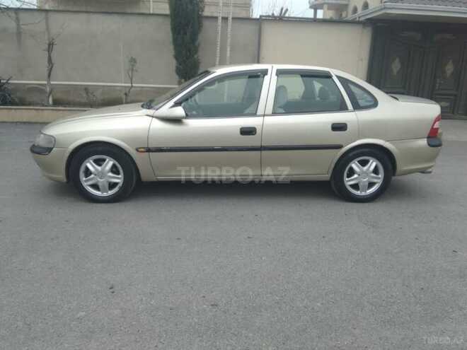 Opel Vectra 1996, 245,127 km - 1.8 л - Sumqayıt