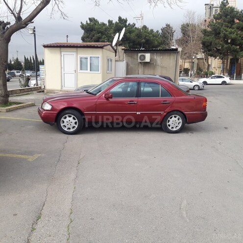 Mercedes C 200 1995, 170,000 km - 2.0 l - Bakı