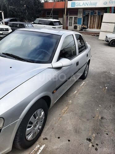 Opel Vectra 1996, 330,000 km - 1.6 l - Bakı