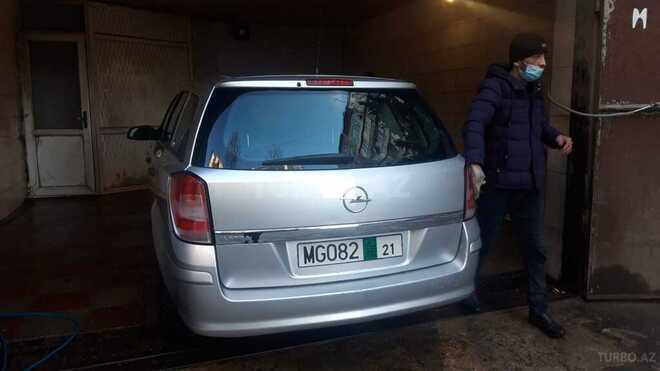 Opel Astra 2008, 107,880 km - 1.4 l - Bakı