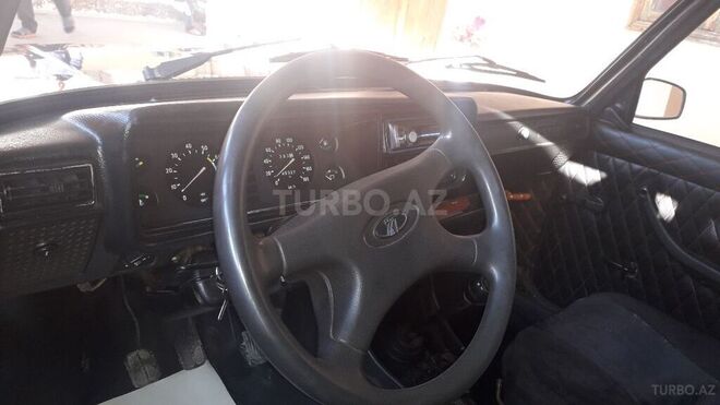 LADA (VAZ) 2107 2006, 130,000 km - 1.6 л - Saatlı