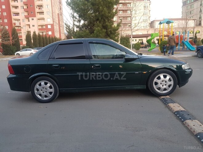 Opel Vectra 1999, 229,000 km - 2.0 l - Gəncə