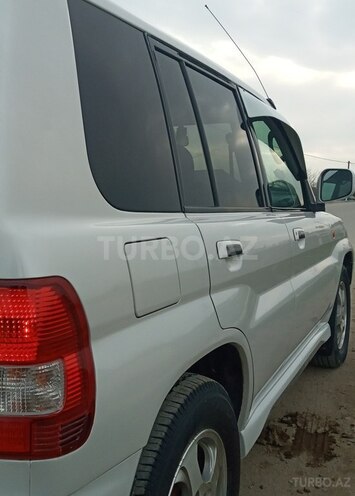 Mitsubishi Pajero io 2002, 250,000 km - 2.0 л - Neftçala