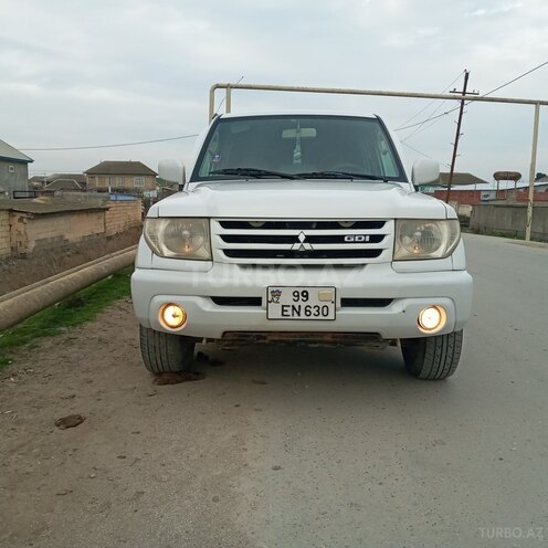 Mitsubishi Pajero io 2002, 250,000 km - 2.0 л - Neftçala