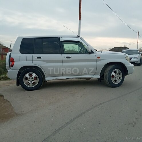 Mitsubishi Pajero io 2002, 250,000 km - 2.0 л - Neftçala