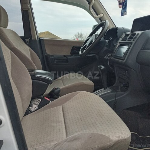 Mitsubishi Pajero io 2002, 250,000 km - 2.0 л - Neftçala