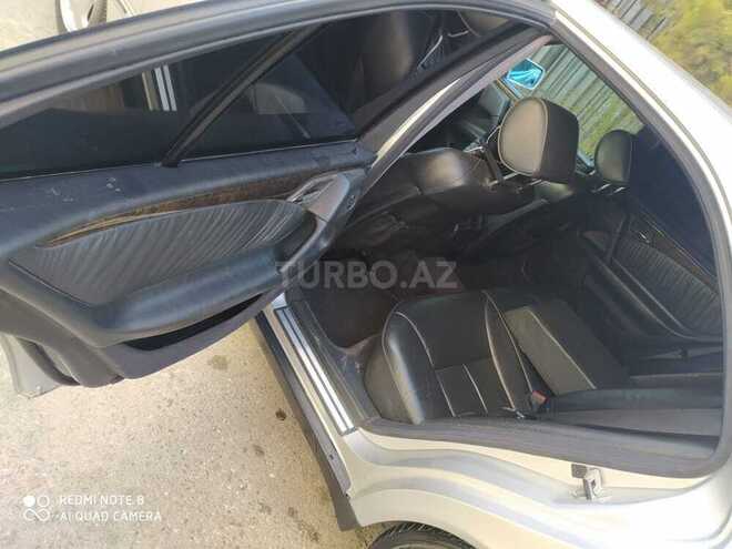Mercedes E 240 1999, 199,000 km - 2.4 л - Bakı