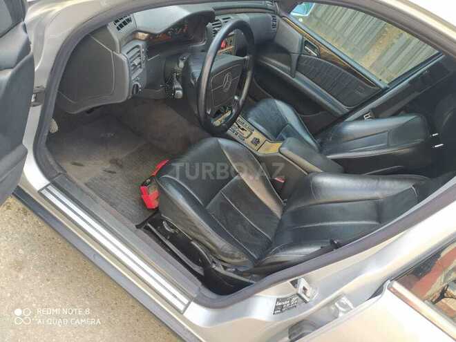 Mercedes E 240 1999, 199,000 km - 2.4 л - Bakı