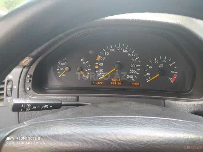 Mercedes E 240 1999, 199,000 km - 2.4 л - Bakı