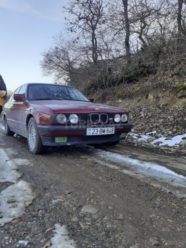 BMW 520 1991, 317,000 km - 2.0 l - Bakı
