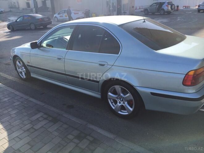 BMW 525 2001, 250,000 km - 2.5 l - Bakı