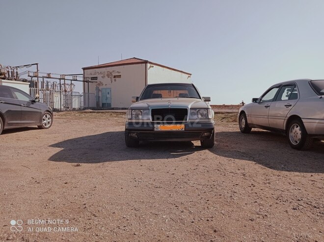 Mercedes E 200 1991, 326,632 km - 2.0 л - Bakı