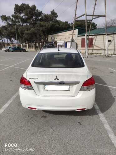 Mitsubishi Attrage 2014, 131,000 km - 1.2 л - Bakı