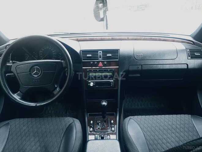 Mercedes C 240 2000, 240,000 km - 2.4 l - Bakı