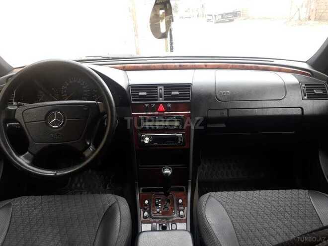 Mercedes C 240 2000, 240,000 km - 2.4 l - Bakı