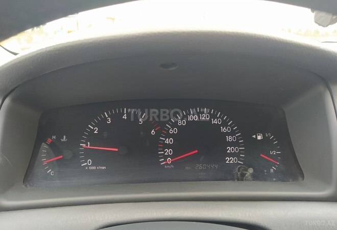 Toyota Corolla 2005, 260,000 km - 1.4 л - Sumqayıt