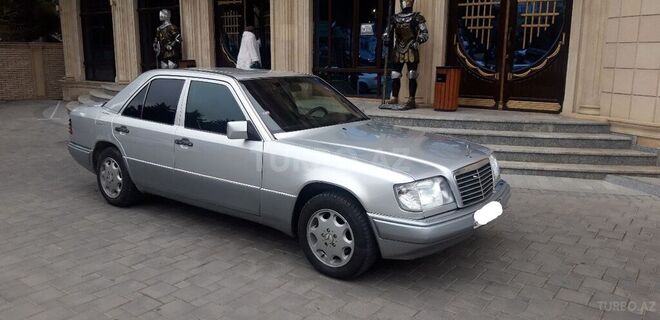 Mercedes E 200 1995, 281,500 km - 2.0 l - Bakı