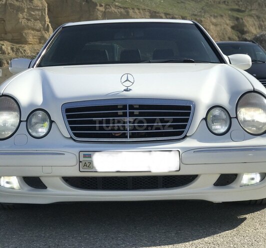 Mercedes E 240 2000, 318,425 km - 2.4 l - Bakı