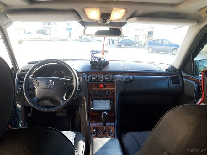 Mercedes E 220 2001, 377,800 km - 2.2 l - Bakı