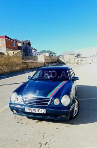 Mercedes E 220 2001, 377,800 km - 2.2 l - Bakı
