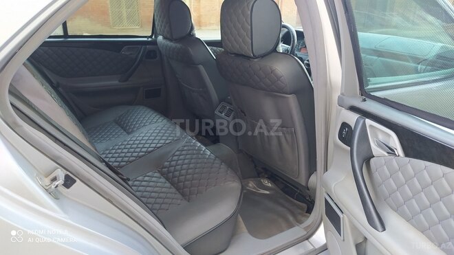 Mercedes E 270 1999, 257,000 km - 2.7 l - Gəncə