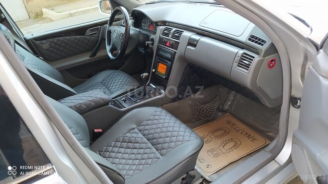 Mercedes E 270 1999, 257,000 km - 2.7 l - Gəncə