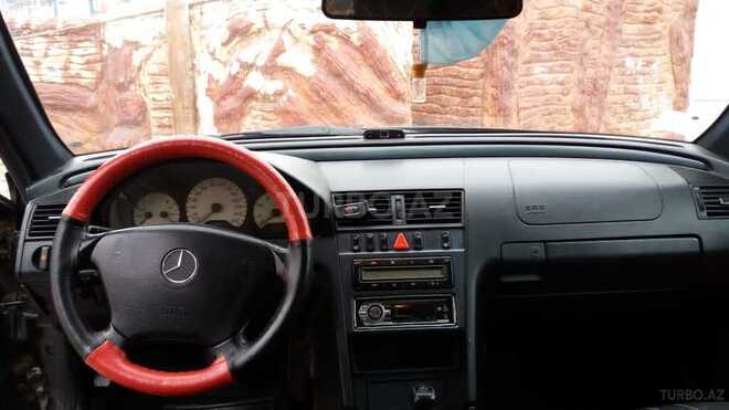 Mercedes C 280 2000, 246,500 km - 2.8 l - Bakı