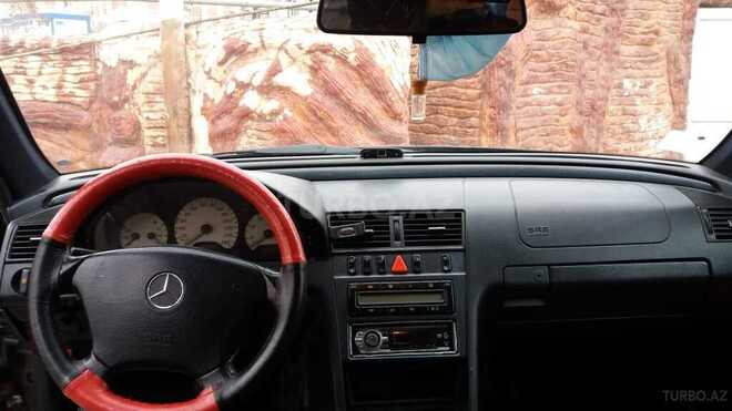 Mercedes C 280 2000, 246,500 km - 2.8 l - Bakı