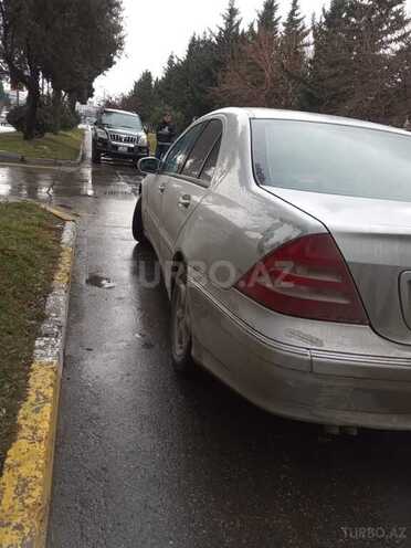 Mercedes C 240 2000, 331,815 km - 2.4 л - Bakı