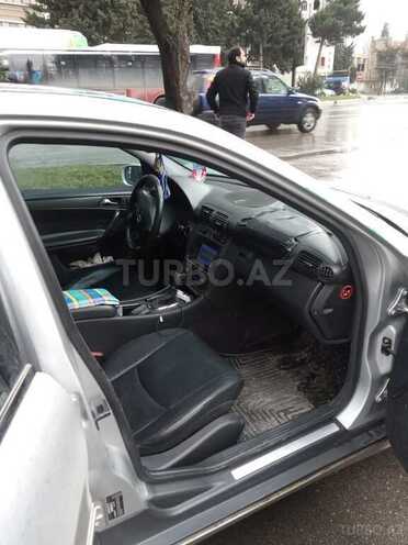 Mercedes C 240 2000, 331,815 km - 2.4 л - Bakı