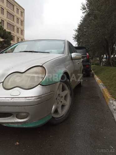 Mercedes C 240 2000, 331,815 km - 2.4 л - Bakı