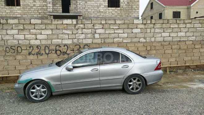 Mercedes C 240 2000, 331,815 km - 2.4 л - Bakı