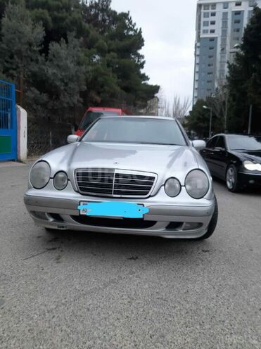 Mercedes E 270 2000, 40,000 km - 2.7 l - Bakı