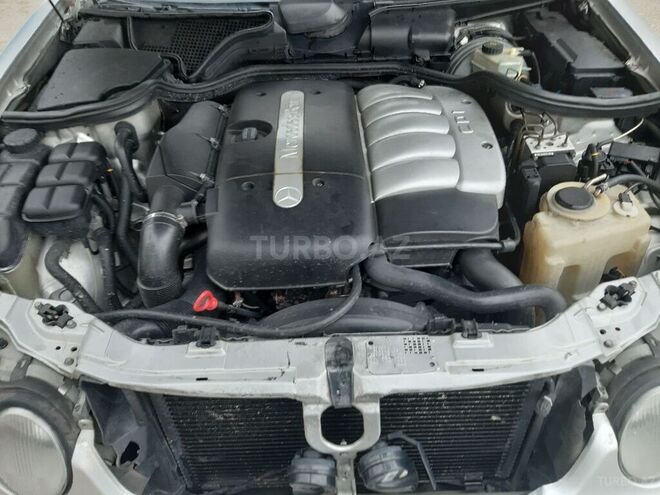 Mercedes E 270 2000, 40,000 km - 2.7 l - Bakı