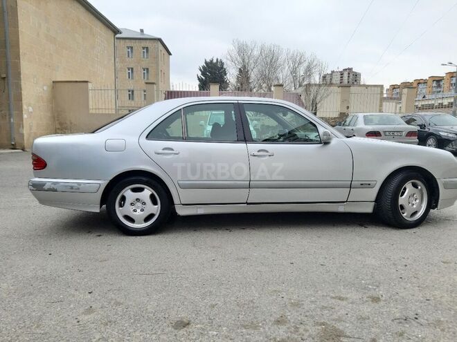 Mercedes E 270 2000, 40,000 km - 2.7 l - Bakı