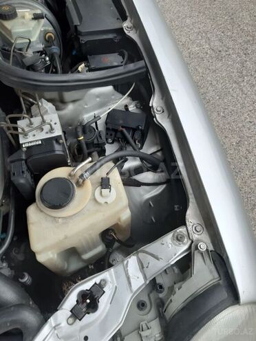 Mercedes E 270 2000, 40,000 km - 2.7 l - Bakı