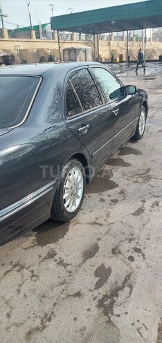 Mercedes E 300 1995, 456,000 km - 3.0 л - Bərdə