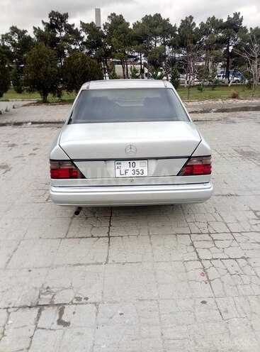 Mercedes E 230 1990, 223,698 km - 2.3 l - Sumqayıt