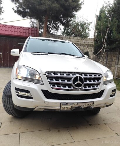 Mercedes ML 350 2011, 140,000 km - 3.5 l - Bakı