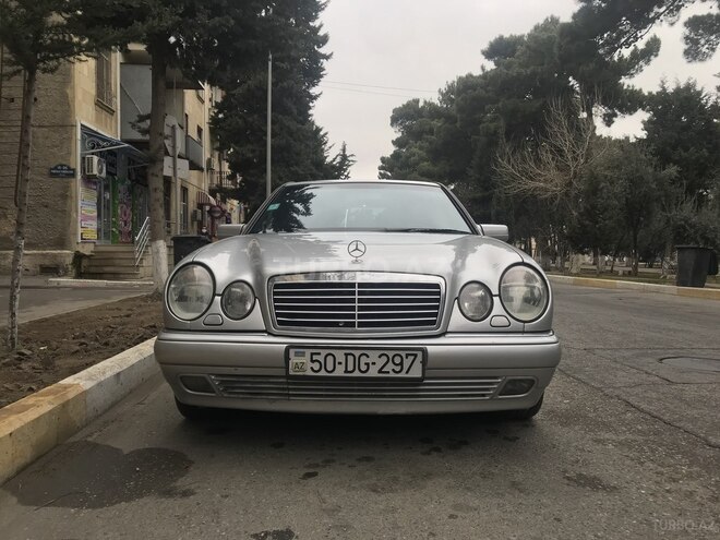 Mercedes E 240 1997, 355,000 km - 2.4 l - Sumqayıt