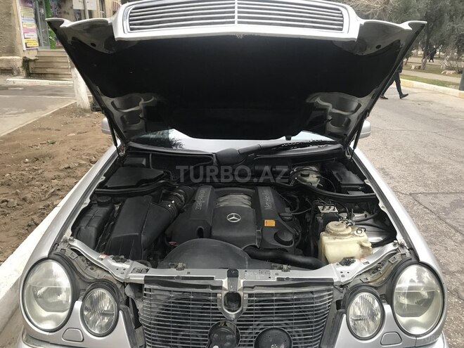 Mercedes E 240 1997, 355,000 km - 2.4 l - Sumqayıt