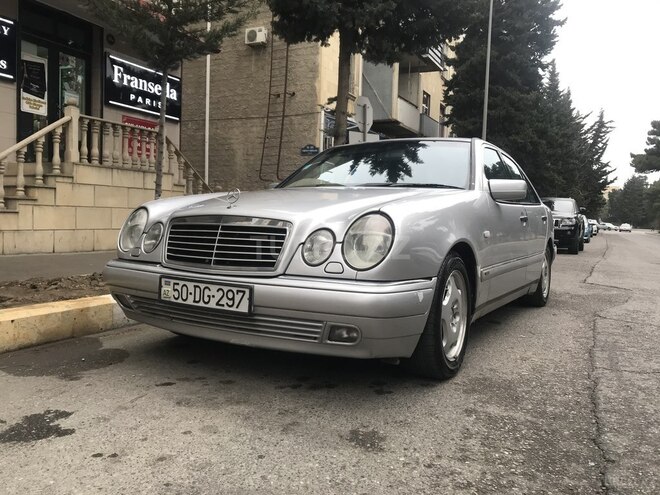 Mercedes E 240 1997, 355,000 km - 2.4 l - Sumqayıt