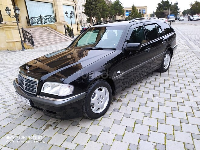 Mercedes C 220 1999, 298,000 km - 2.2 l - Sumqayıt