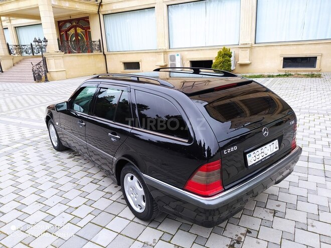 Mercedes C 220 1999, 298,000 km - 2.2 l - Sumqayıt