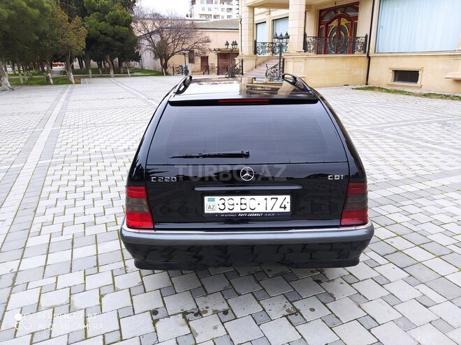 Mercedes C 220 1999, 298,000 km - 2.2 l - Sumqayıt