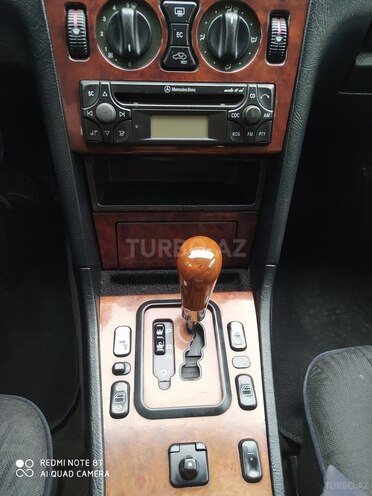 Mercedes C 220 1999, 298,000 km - 2.2 l - Sumqayıt