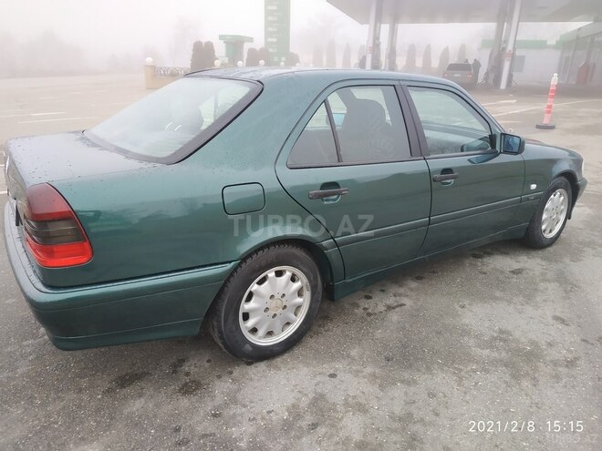 Mercedes C 200 1999, 242,000 km - 2.0 l - Qusar