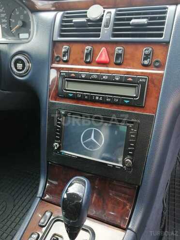 Mercedes E 270 2000, 398,000 km - 2.7 l - Masallı