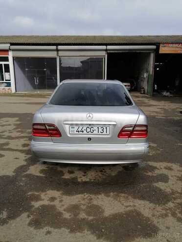 Mercedes E 270 2000, 398,000 km - 2.7 l - Masallı