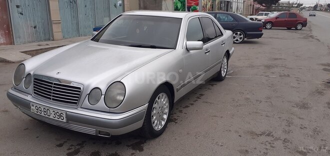 Mercedes E 240 1998, 283,212 km - 2.4 л - Bakı
